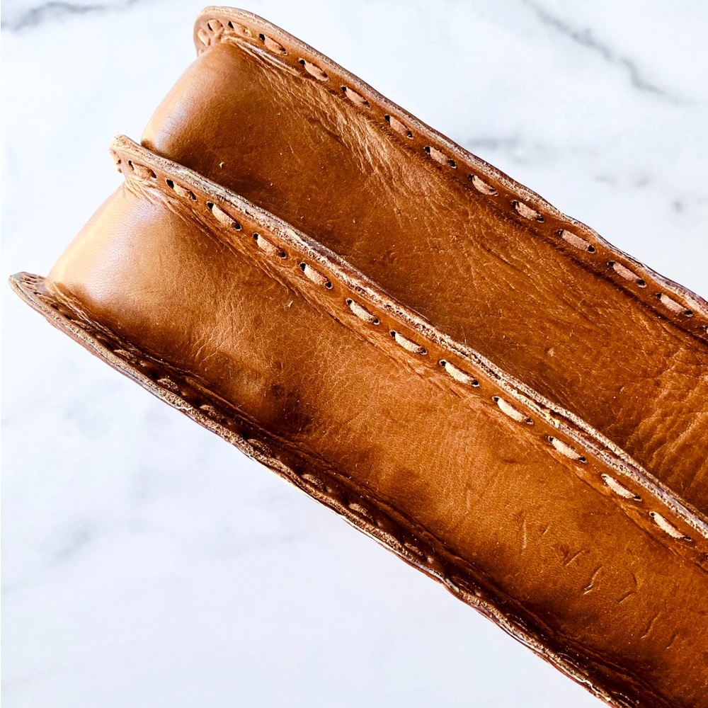 Chiapas Small Brief Style Crossbody - Picture 5 of 7